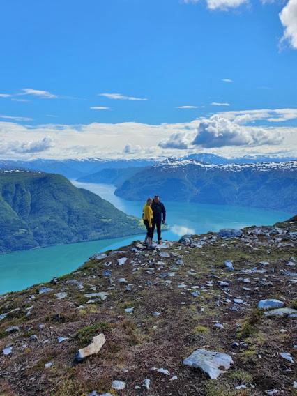 شقة Molden 2-Fjellutsikt Og Jacuzzi Tilgang. Luster المظهر الخارجي الصورة